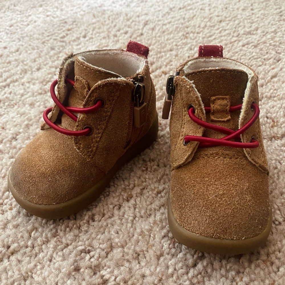 Infant Brown UGG Kristjan Chukka Bootie Boot Sneaker, Size 2/3 M